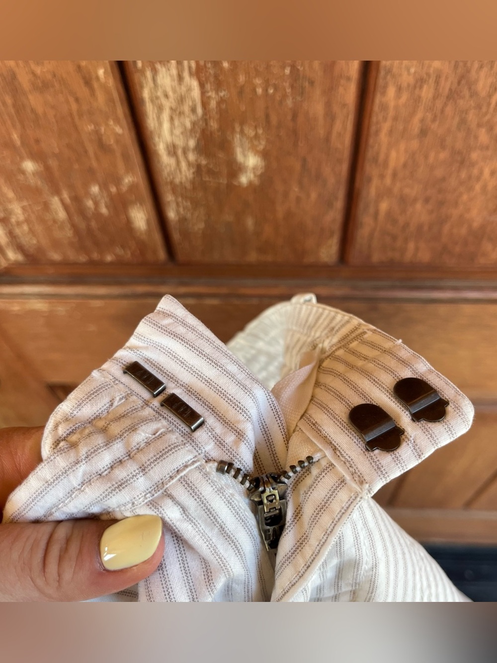 Women’s Gap Pants - Picture 9 of 9